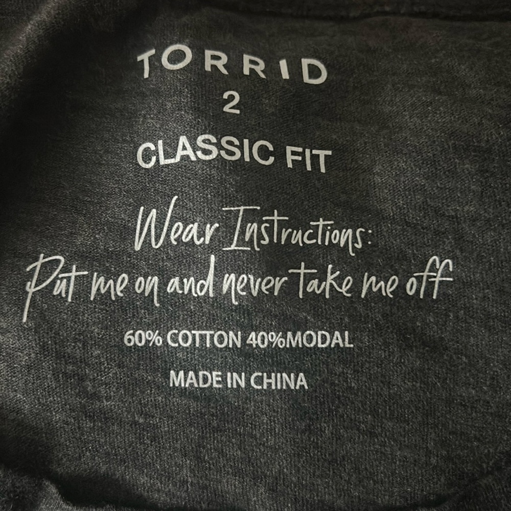 Torrid Whiskey Girl Classic Fit Short Sleeve Tee Shirt Size 2X NEW - Picture 3 of 4